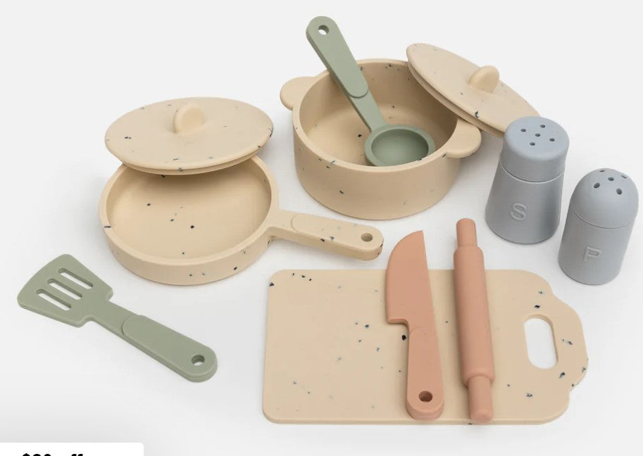 Kynd Silicone Kitchen Set