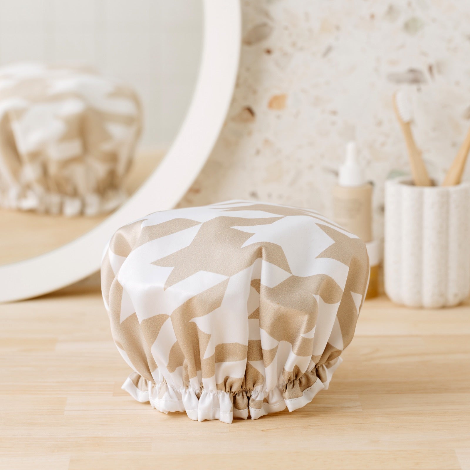Manor Road Shower Cap - Classic Houndstooth