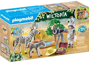 Playmobil - Photographer with zebras