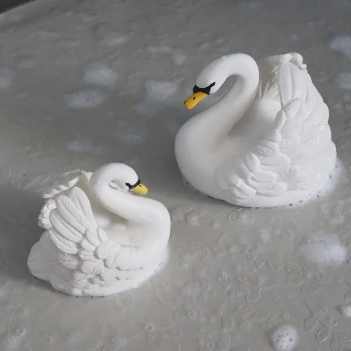 Natruba Natural Rubber Bathtoy Swan - White- Large