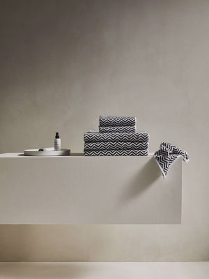 Herringbone Black/White Towel & Face Washer Set