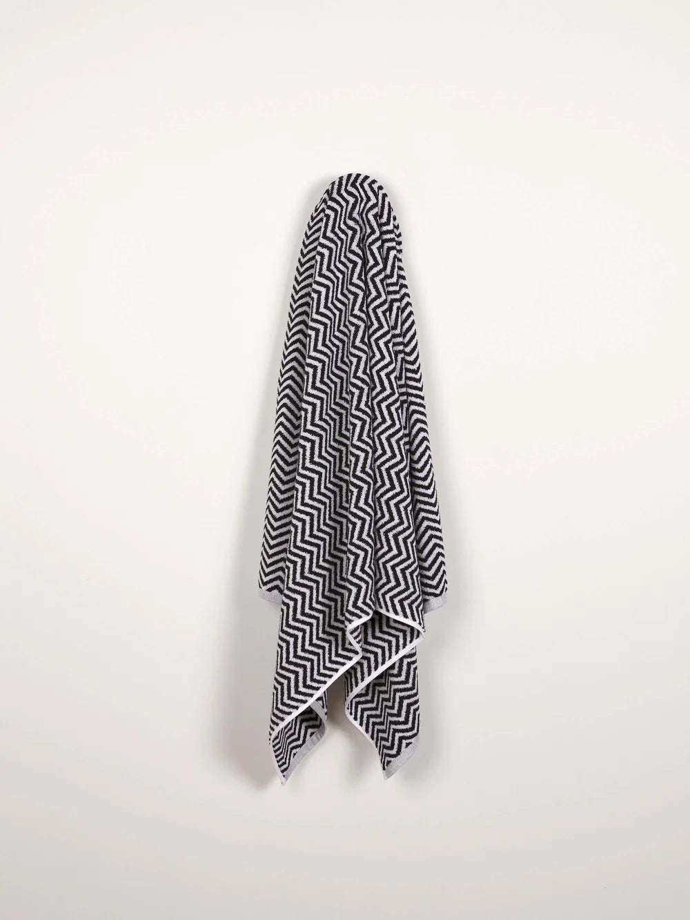 Herringbone Black/White Towel & Face Washer Set