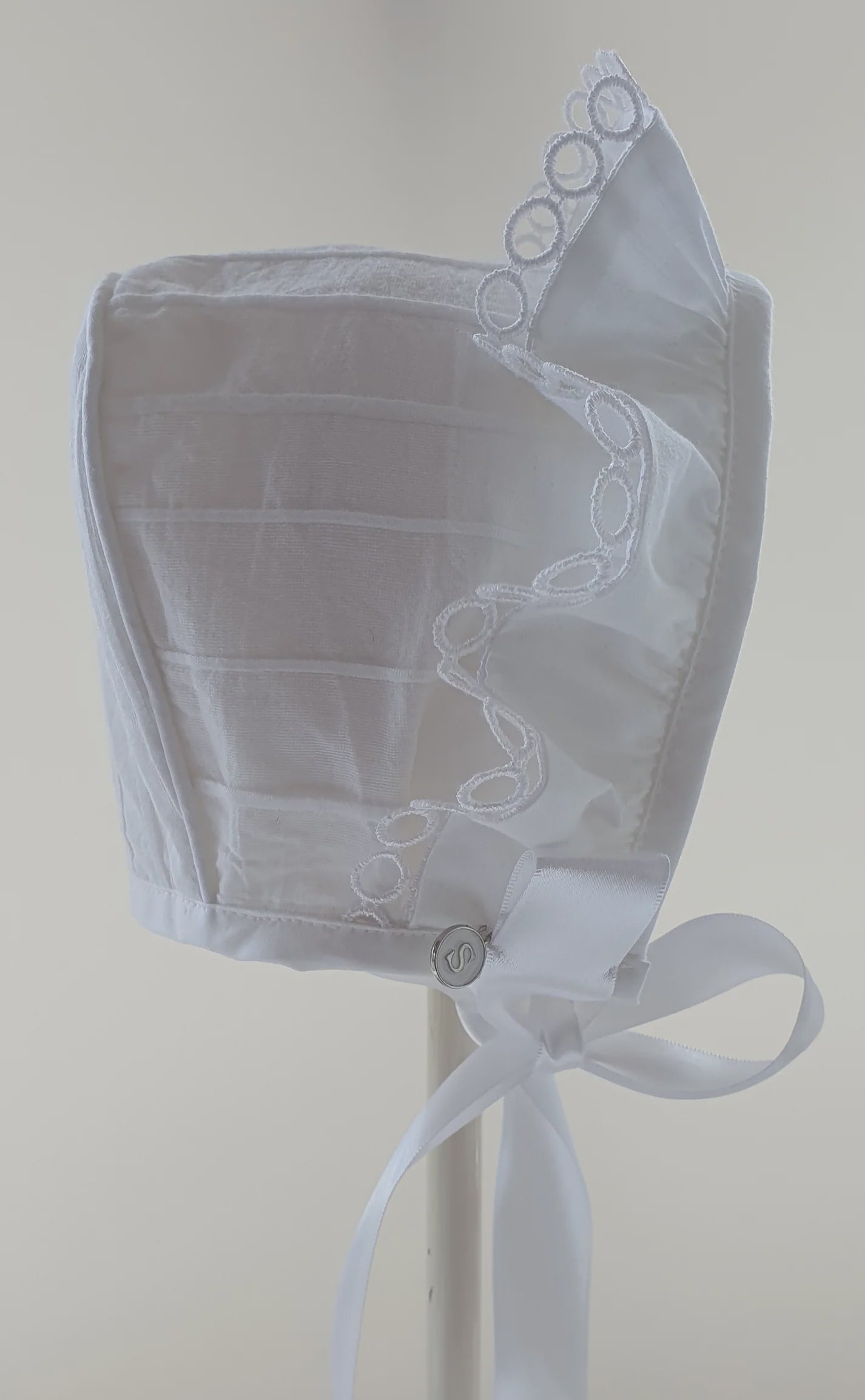 Small Dreams White Pleated Frill Bonnet